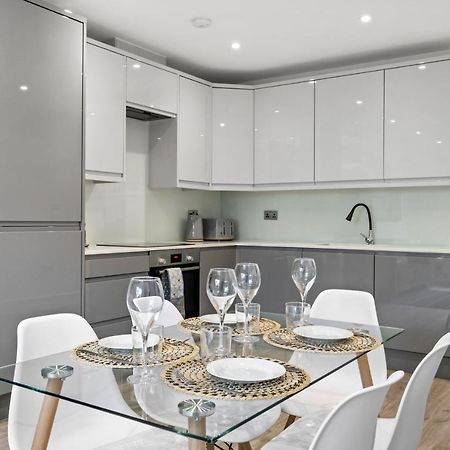 Ferienwohnung Star London Vivian Avenue 2-Bed Retreat With Garden The Hyde Exterior foto