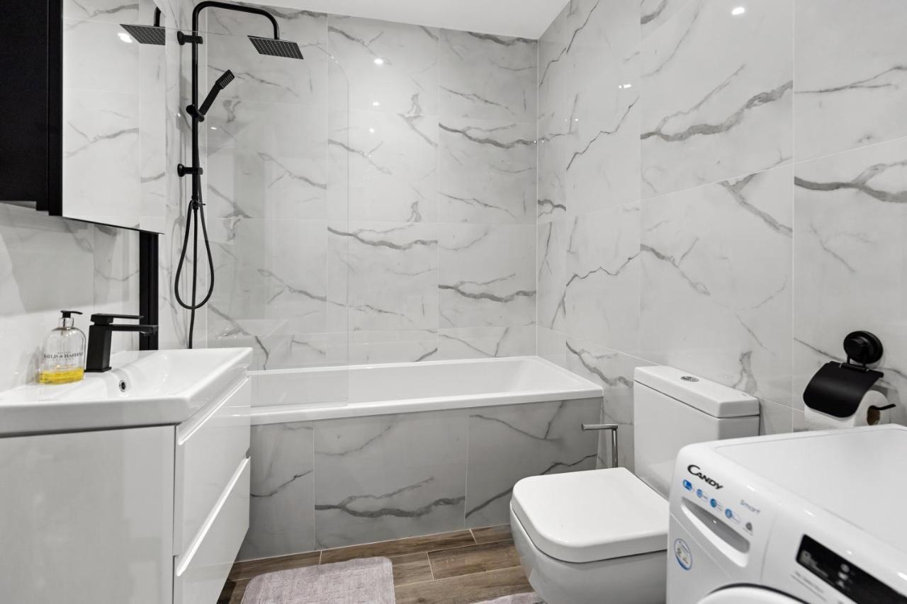 Ferienwohnung Star London Vivian Avenue 2-Bed Retreat With Garden The Hyde Exterior foto